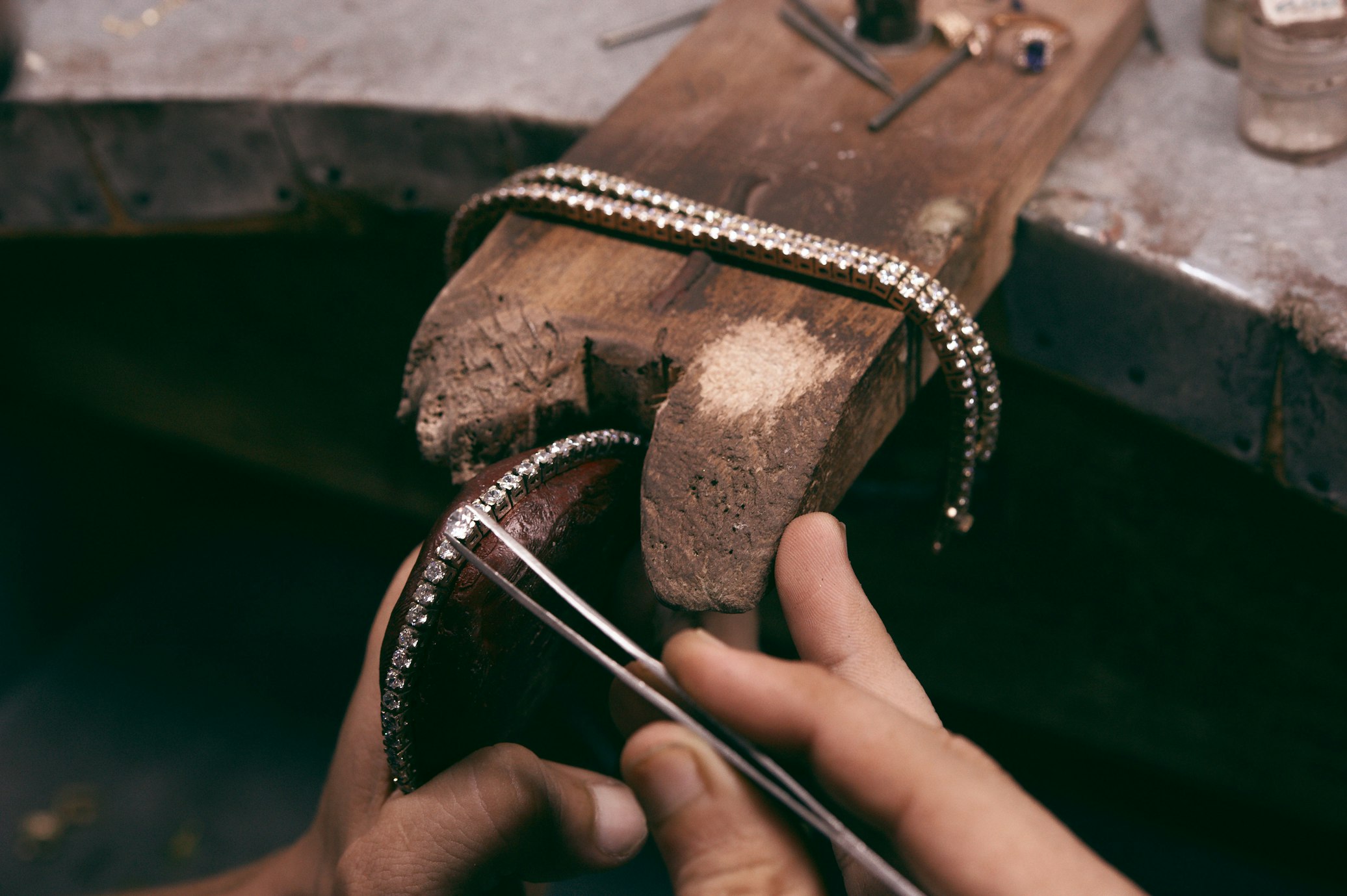 Montado brazalete clásico